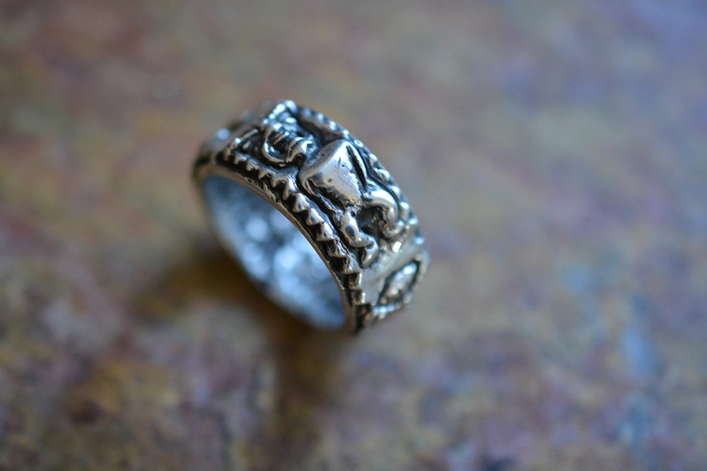Tiki Daddy Band in Sterling Silver