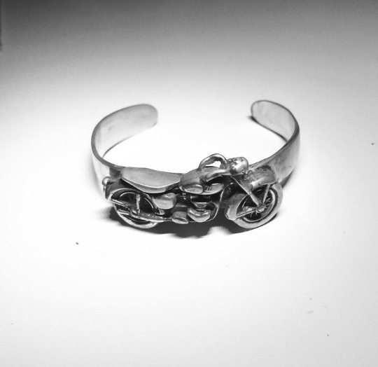 Triumph Moto Cuff - Image 3