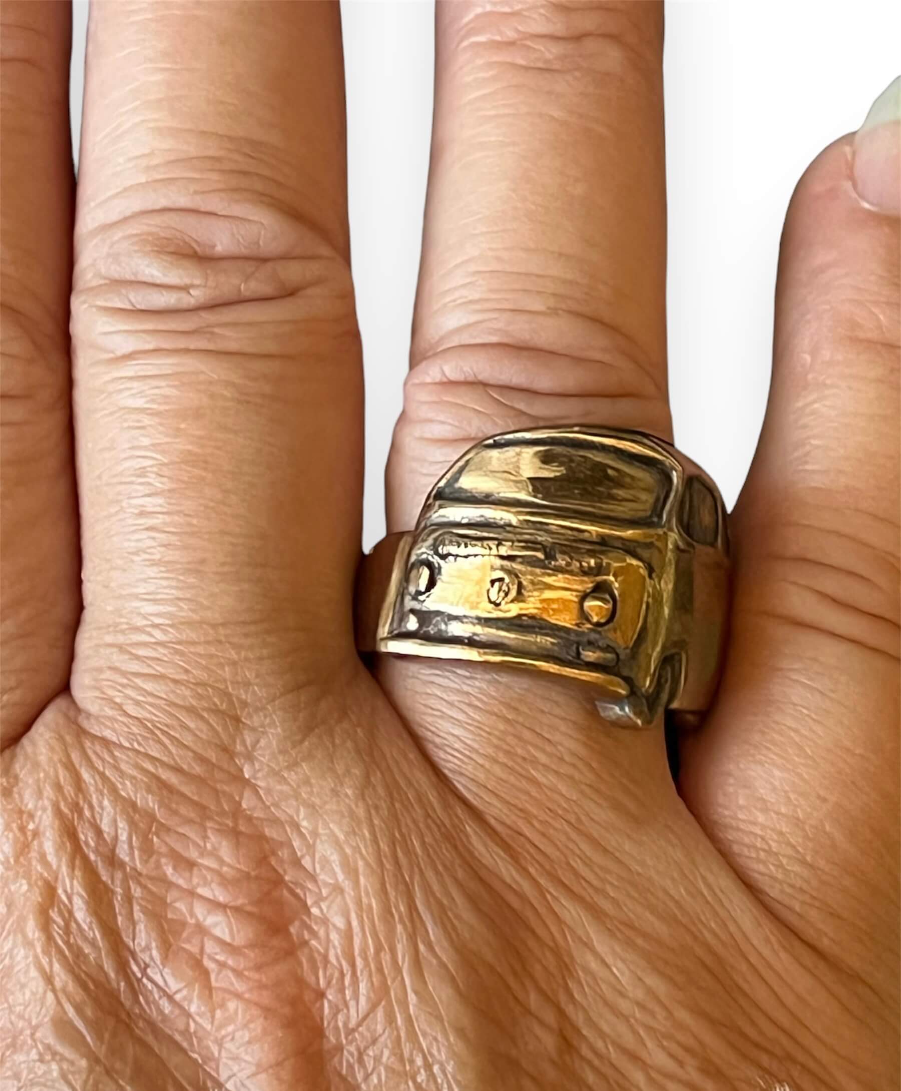 1970's Kombi Van Ring - Image 3