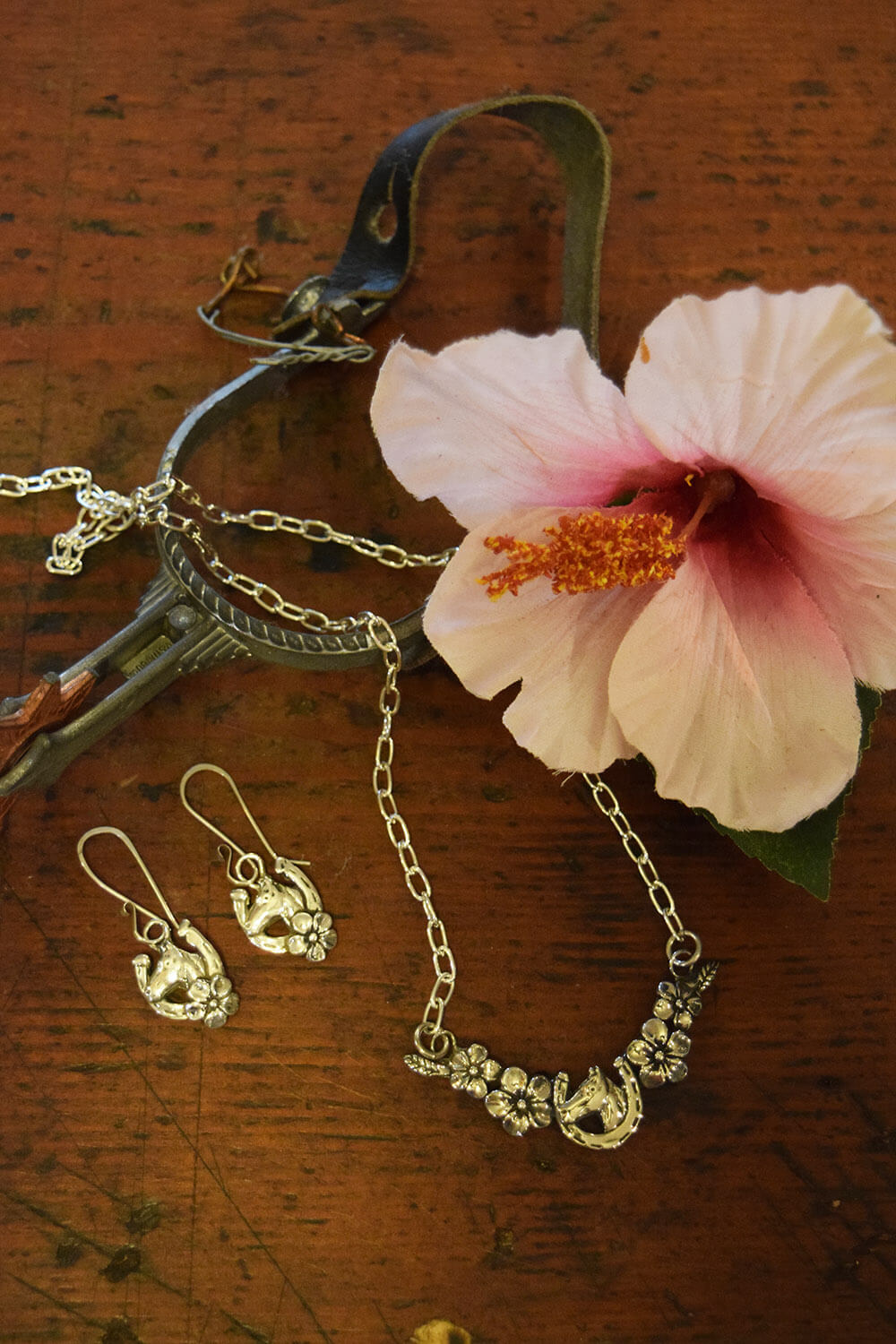 Lucky Horseshoe with Flower Earrings - Image 4